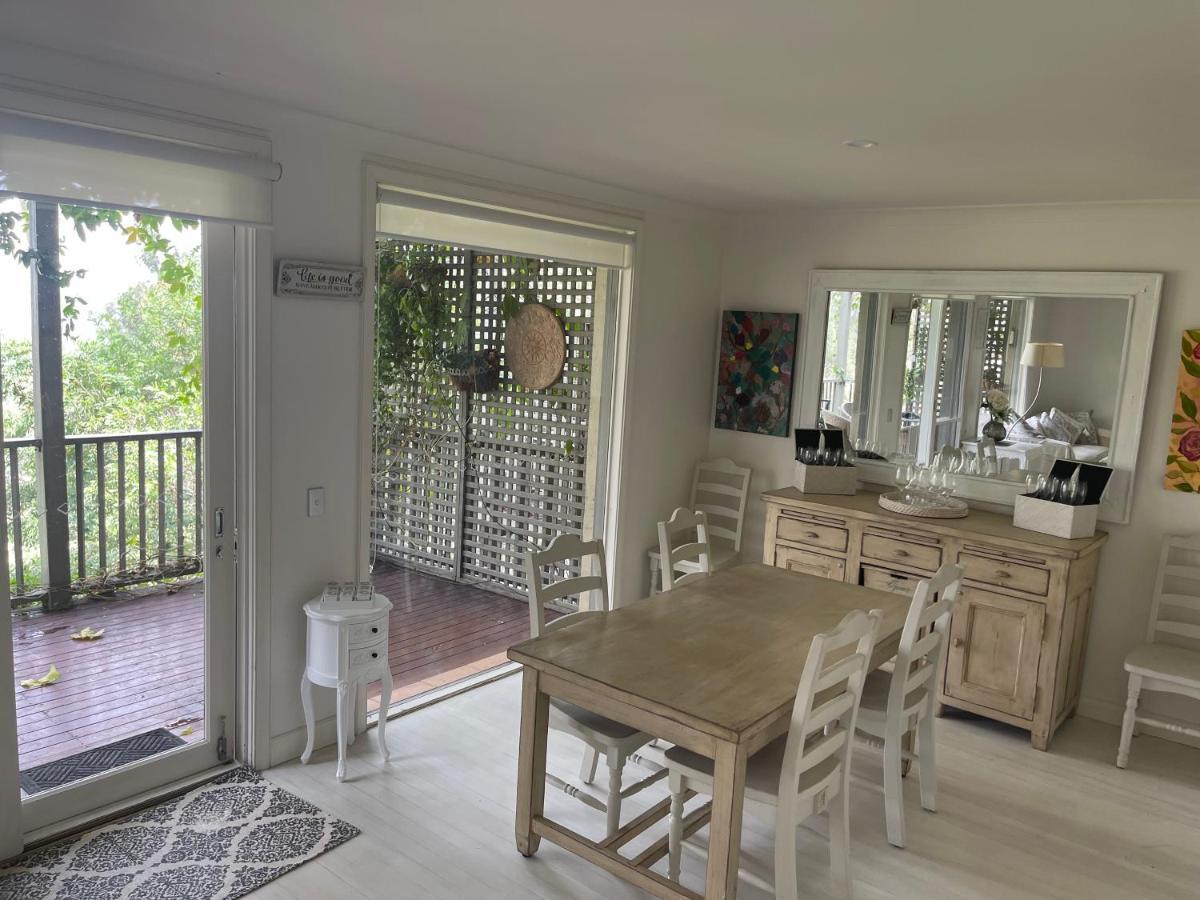 Villa Provincial: Luxe Two-Bedroom Suite with Scenic Views Pokolbin Exterior photo